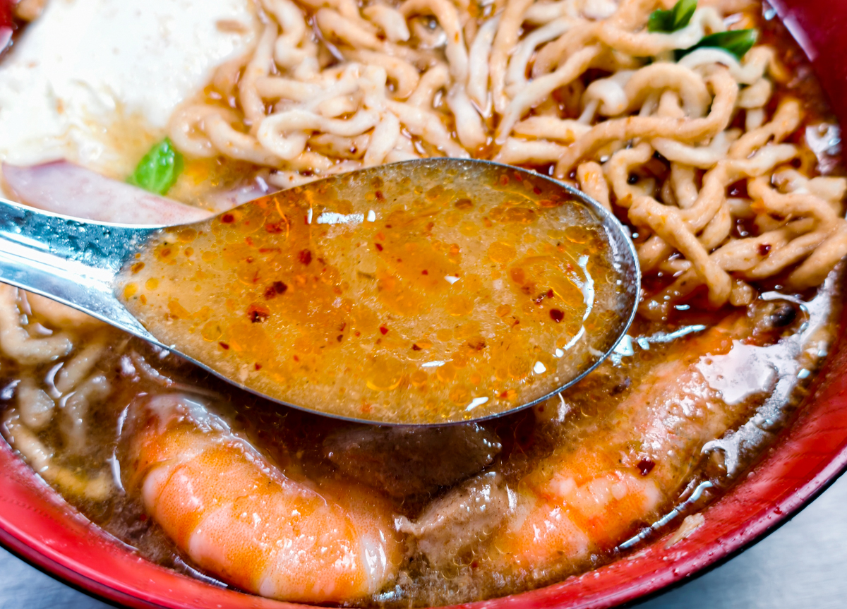 [高雄]丫娥東港海鮮飯湯-豪爽東港大姐家鄉味!鮪魚海鮮料爆出來海鮮飯湯 @美食好芃友（芃芃）