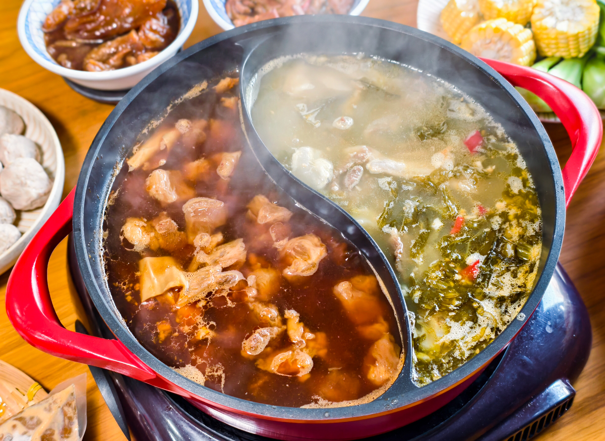 一鍋給足 600 克肉量：全國麗園「一斤肉牛肉爐」在家也能輕鬆享用飯店主廚手藝 @美食好芃友（芃芃）