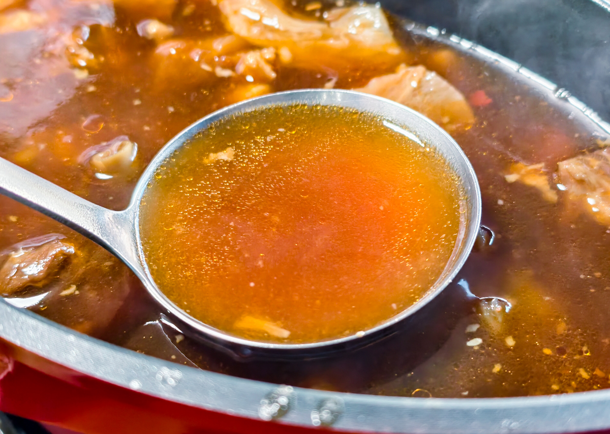 一鍋給足 600 克肉量：全國麗園「一斤肉牛肉爐」在家也能輕鬆享用飯店主廚手藝 @美食好芃友（芃芃）