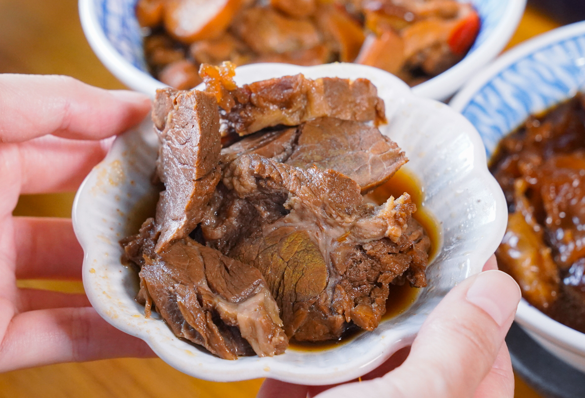 一鍋給足 600 克肉量：全國麗園「一斤肉牛肉爐」在家也能輕鬆享用飯店主廚手藝 @美食好芃友（芃芃）