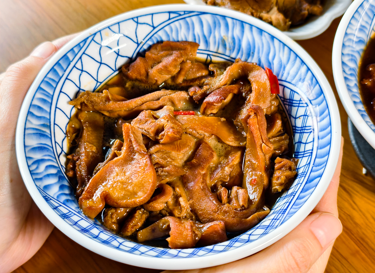 一鍋給足 600 克肉量：全國麗園「一斤肉牛肉爐」在家也能輕鬆享用飯店主廚手藝 @美食好芃友（芃芃）