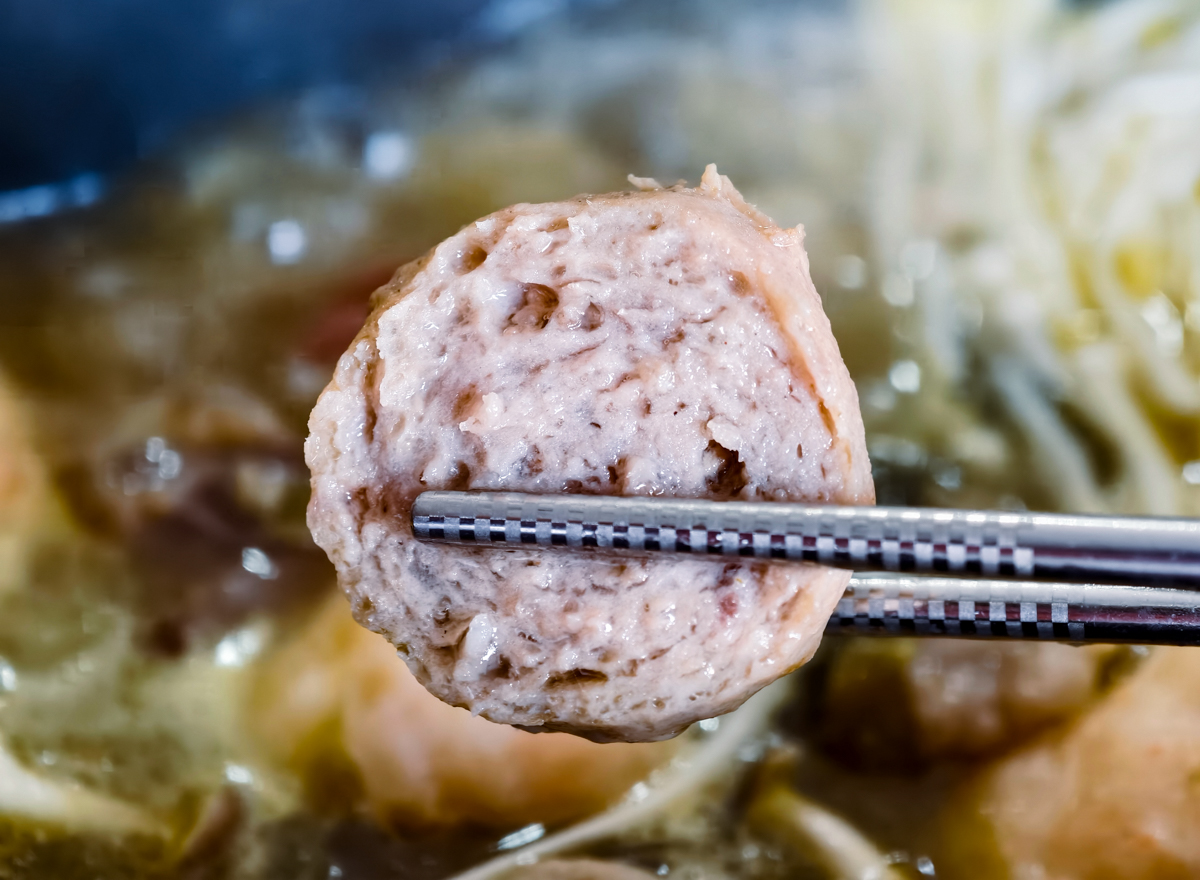 一鍋給足 600 克肉量：全國麗園「一斤肉牛肉爐」在家也能輕鬆享用飯店主廚手藝 @美食好芃友（芃芃）