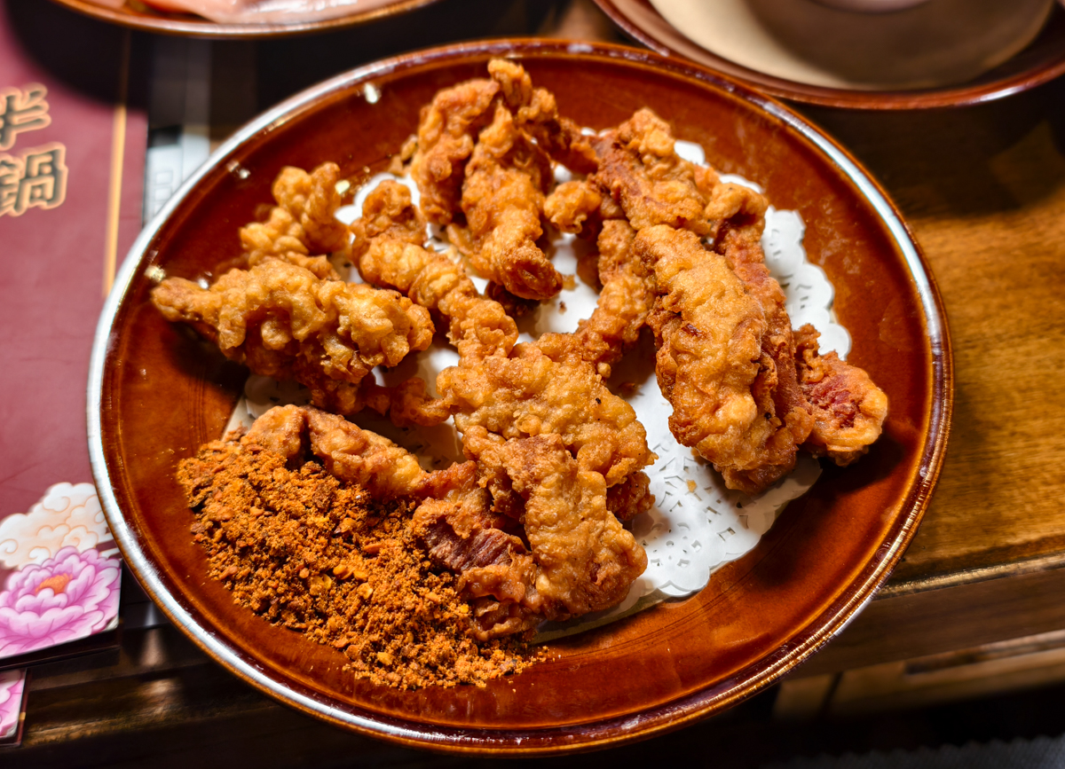 [高雄]叁庚半火鍋-最道地高雄重慶麻辣火鍋!晚餐吃到宵夜都有!老闆親炒麻辣底料 @美食好芃友（芃芃）