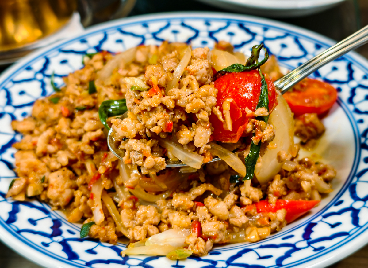 [高雄]夜泰美-凹子底站附近超強高雄泰式餐廳!香料層次豐富北泰口味~ @美食好芃友（芃芃）