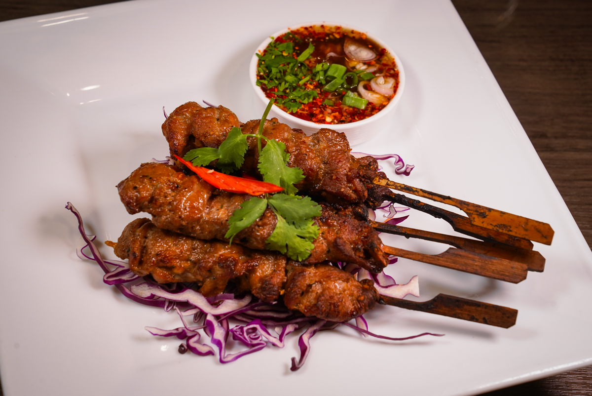 [高雄]夜泰美-凹子底站附近超強高雄泰式餐廳!香料層次豐富北泰口味~ @美食好芃友（芃芃）