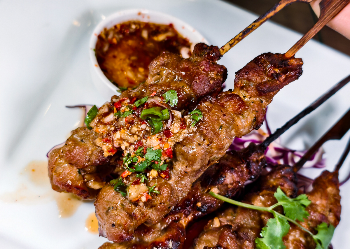 [高雄]夜泰美-凹子底站附近超強高雄泰式餐廳!香料層次豐富北泰口味~ @美食好芃友（芃芃）