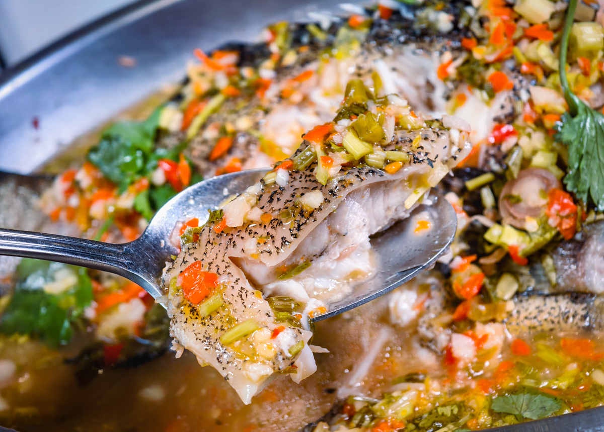 [高雄]夜泰美-凹子底站附近超強高雄泰式餐廳!香料層次豐富北泰口味~ @美食好芃友（芃芃）