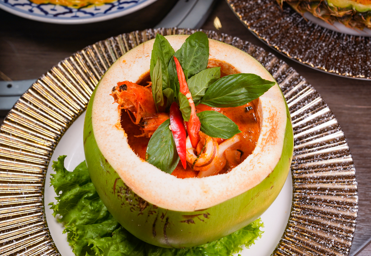 [高雄]夜泰美-凹子底站附近超強高雄泰式餐廳!香料層次豐富北泰口味~ @美食好芃友（芃芃）