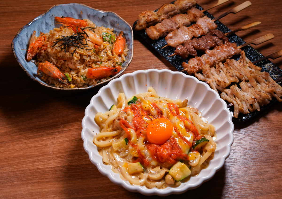 [高雄]炎上燒物製所-中央公園附近低調人氣高雄居酒屋!炭烤串燒超級香! @美食好芃友（芃芃）