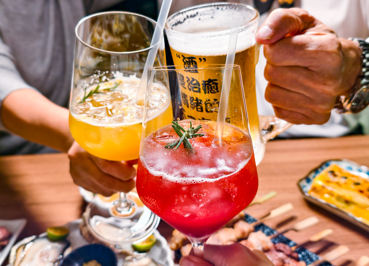 [高雄]炎上燒物製所-中央公園附近低調人氣高雄居酒屋!炭烤串燒超級香! @美食好芃友（芃芃）