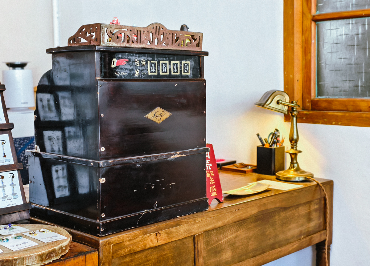 [高雄]植月選物｜喫茶｜影像-左營建業新村內靜謐選物咖啡店 @美食好芃友（芃芃）