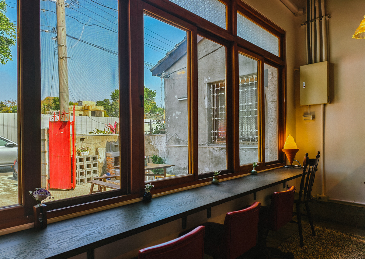 [高雄]植月選物｜喫茶｜影像-左營建業新村內靜謐選物咖啡店 @美食好芃友（芃芃）