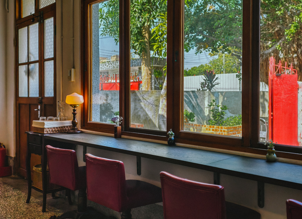 [高雄]植月選物｜喫茶｜影像-左營建業新村內靜謐選物咖啡店 @美食好芃友（芃芃）