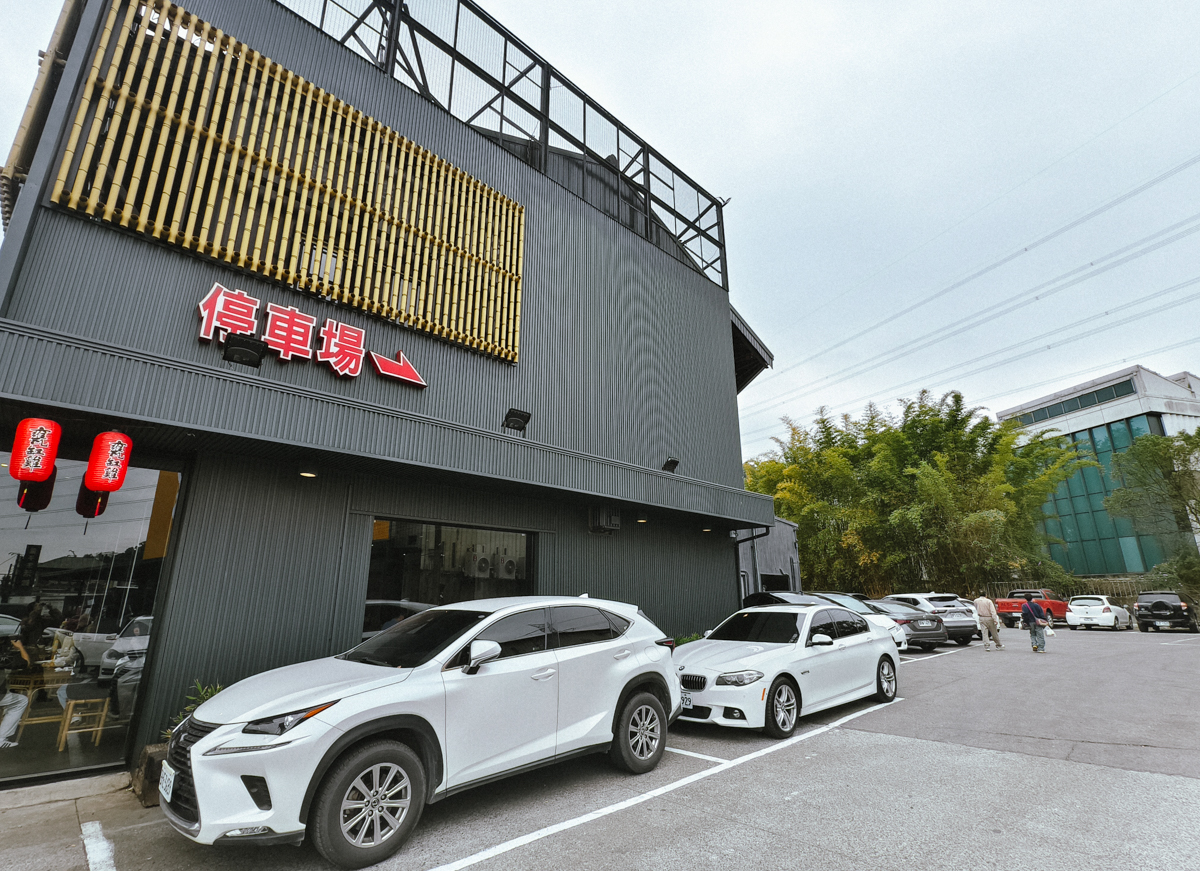 [南投]竹香園甕缸雞-南投紫南宮最紅甕仔雞!全台首創手剝甕缸雞~金黃脆皮x超嫩雞肉 @美食好芃友（芃芃）