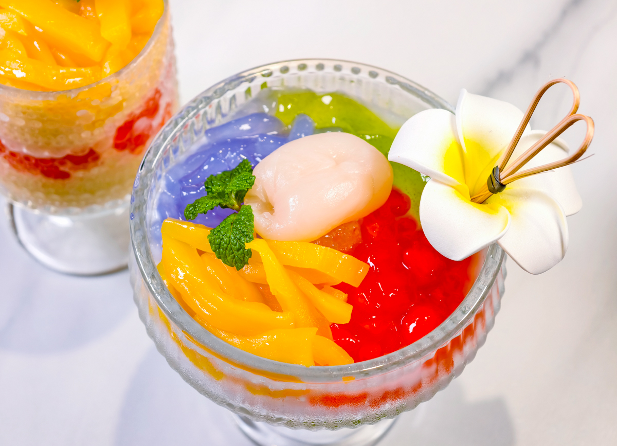 [高雄]PAPAYA泰-google評價4.7顆星!人氣大份量高雄泰式餐廳~必點泰式豬腳x超好吃泰式炒河粉! @美食好芃友（芃芃）