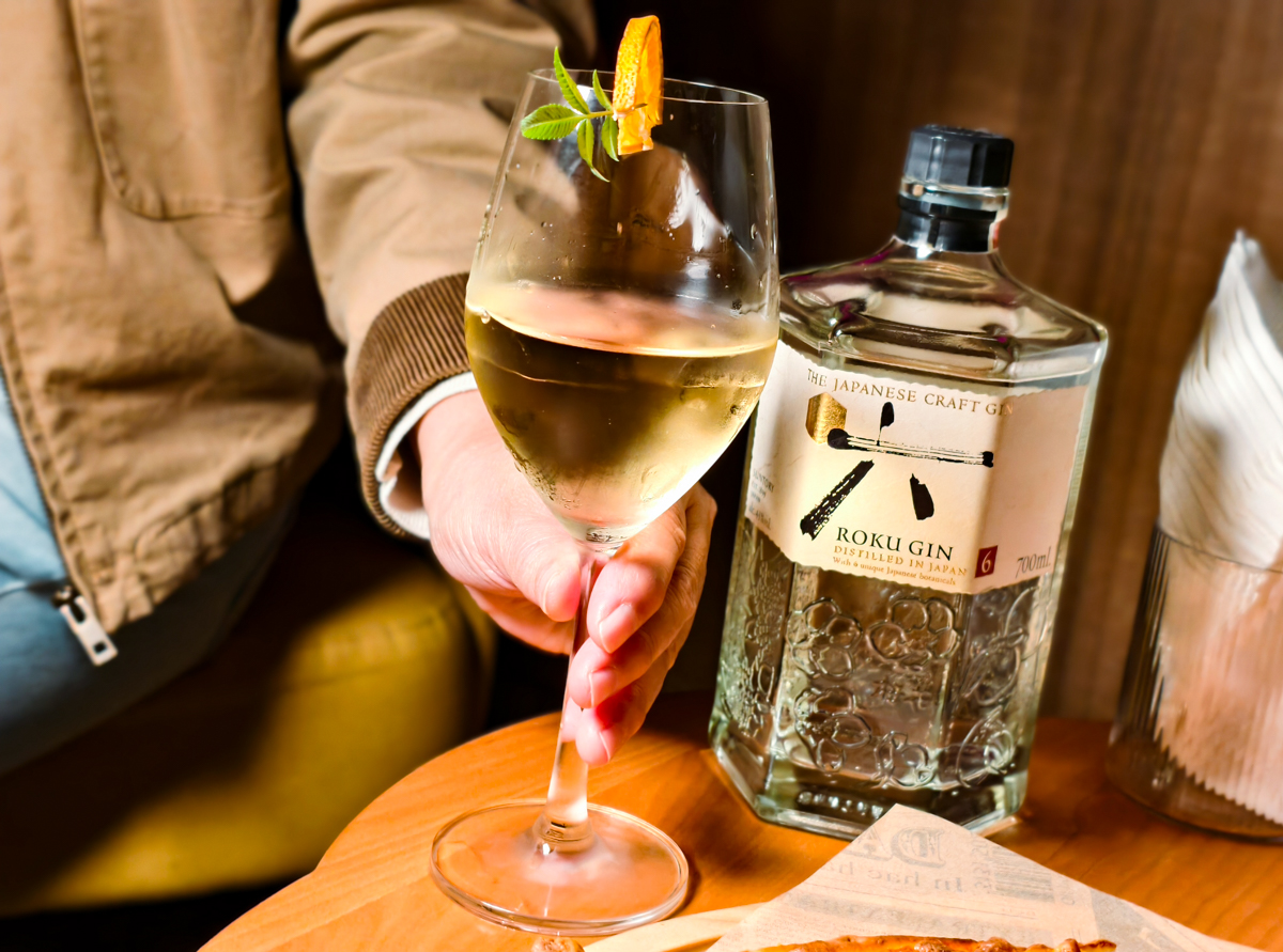 [高雄]棲QI BISTRO-新堀江最新聚餐熱門點!粉紅復古音樂餐酒館~必點驚艷好吃中式熱炒 @美食好芃友（芃芃）