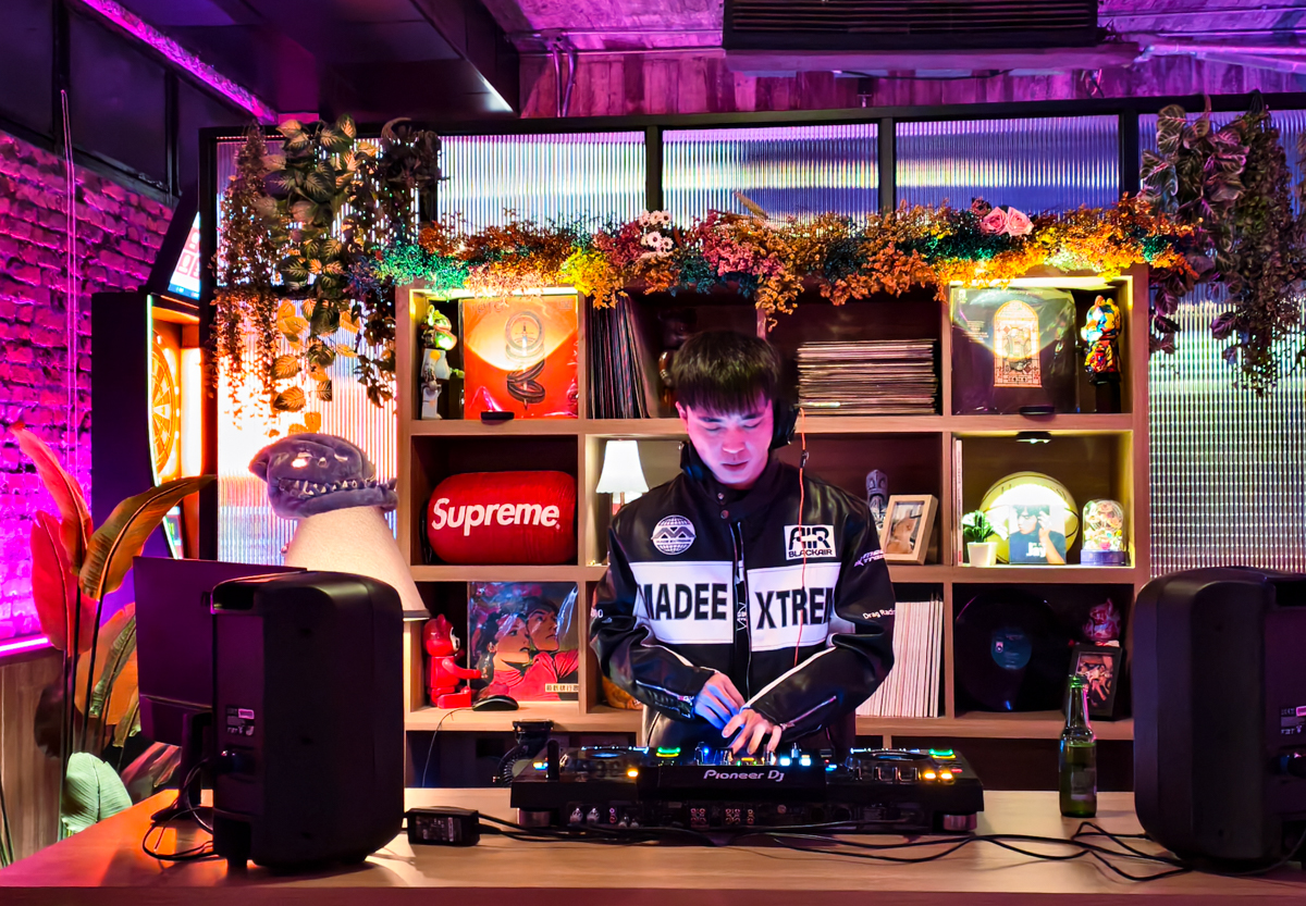 [高雄]棲QI BISTRO-新堀江最新聚餐熱門點!粉紅復古音樂餐酒館~必點驚艷好吃中式熱炒 @美食好芃友（芃芃）