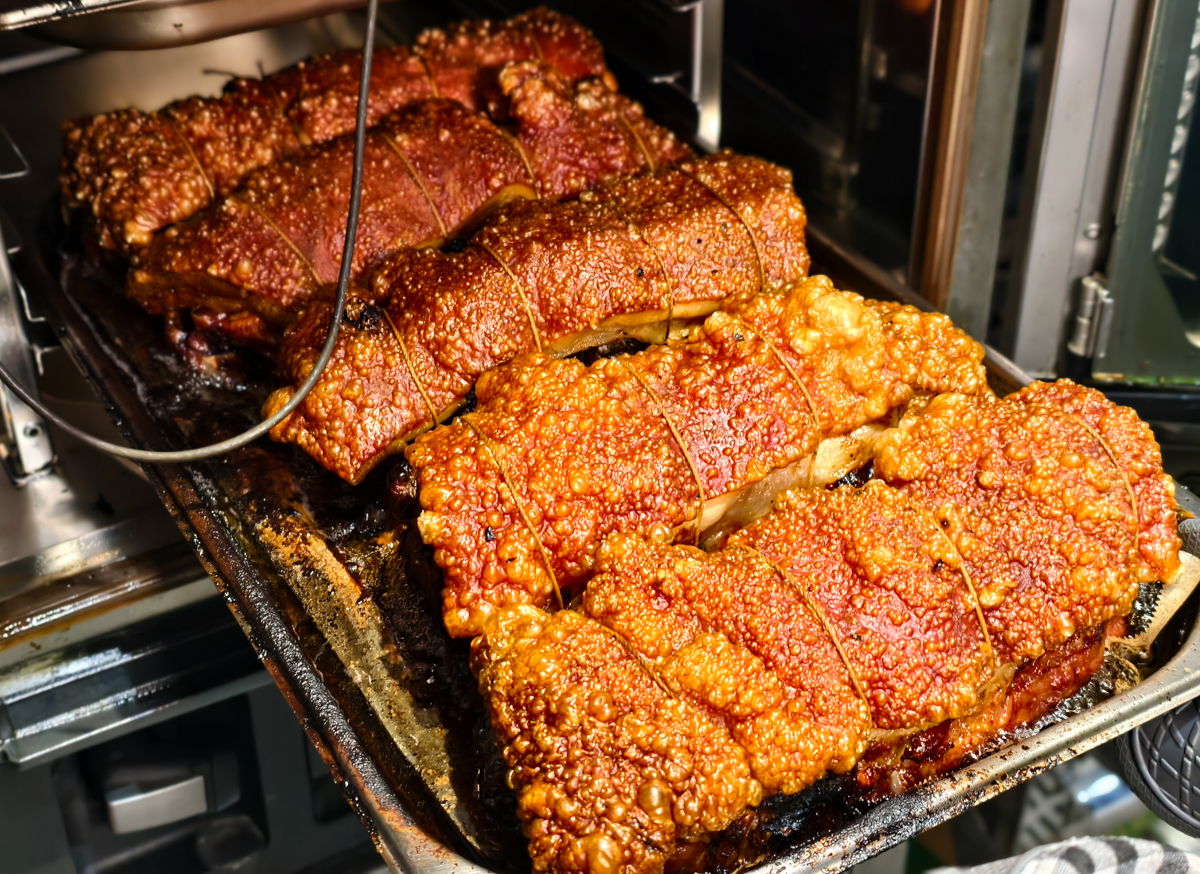 [高雄]TAGL Deli Porchetteria-每日排隊!義大利人也認證羅馬豬肉卷~難以想像的超脆皮 @美食好芃友（芃芃）