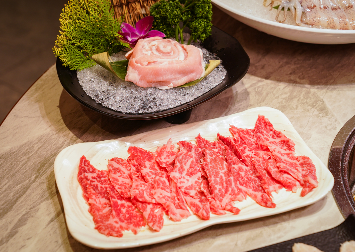 [高雄]湯王胡椒豬肚雞南屏店-高雄最強胡椒豬肚雞!熬煮8小時絕頂湯頭x必吃私房菜窩窩頭、臘味煲仔飯 @美食好芃友（芃芃）