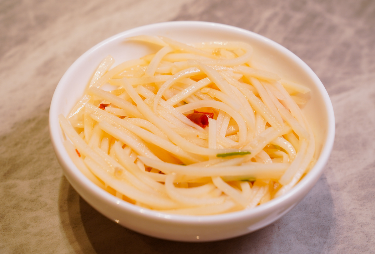 [高雄]湯王胡椒豬肚雞南屏店-高雄最強胡椒豬肚雞!熬煮8小時絕頂湯頭x必吃私房菜窩窩頭、臘味煲仔飯 @美食好芃友（芃芃）