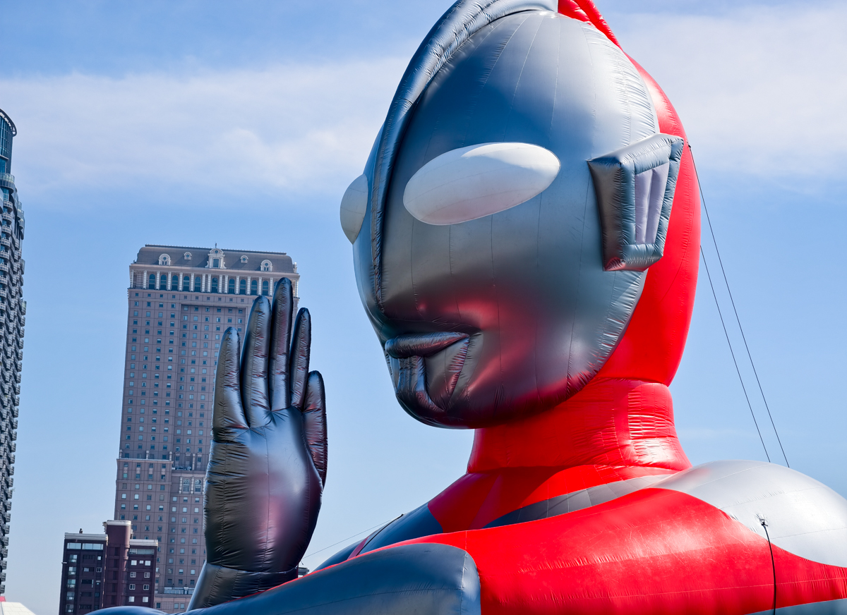 海陸超巨大「超人力霸王」降落!2026高雄冬日遊樂園嗨翻天~ @美食好芃友（芃芃）