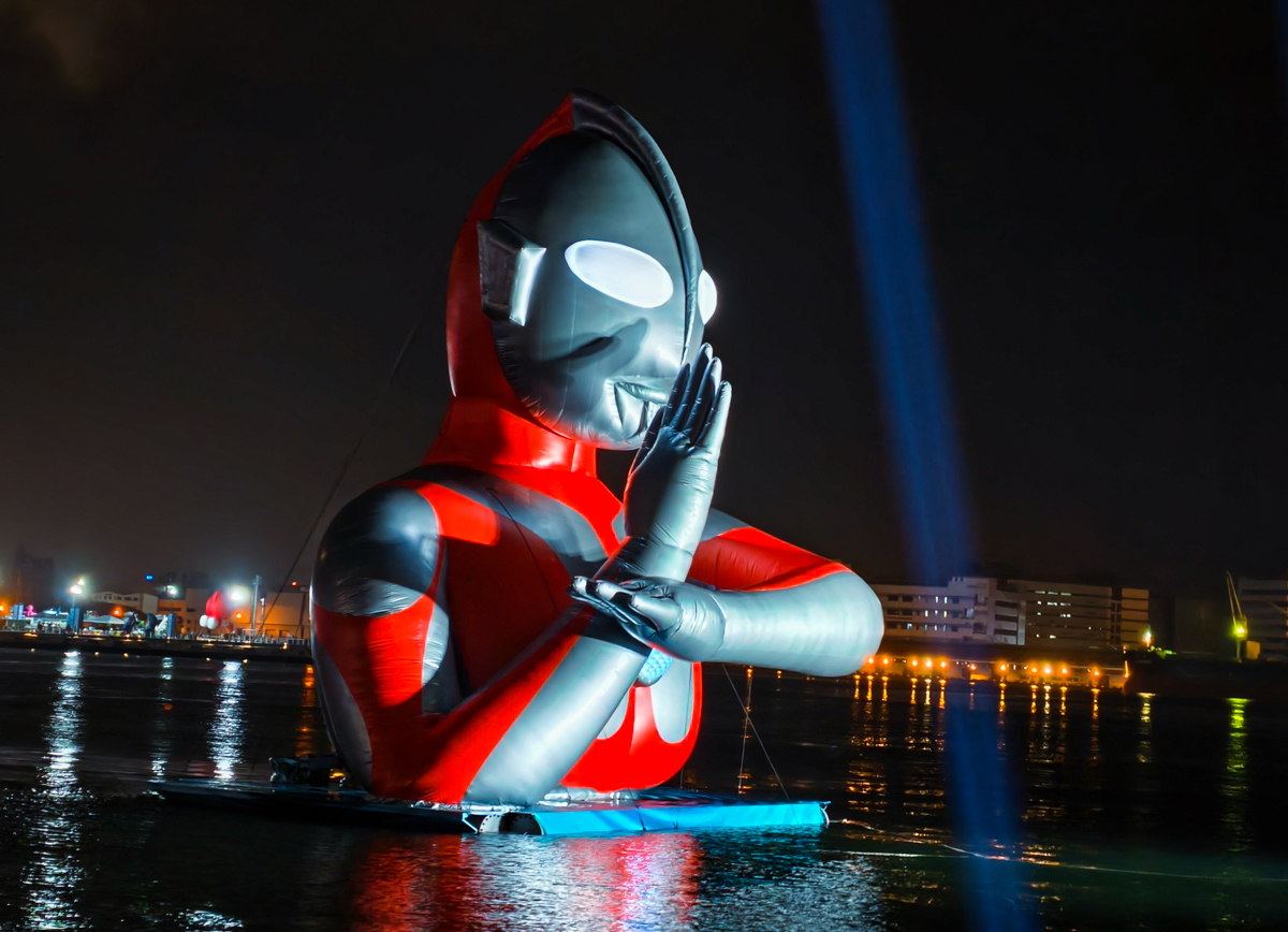 海陸超巨大「超人力霸王」降落!2026高雄冬日遊樂園嗨翻天~ @美食好芃友（芃芃）