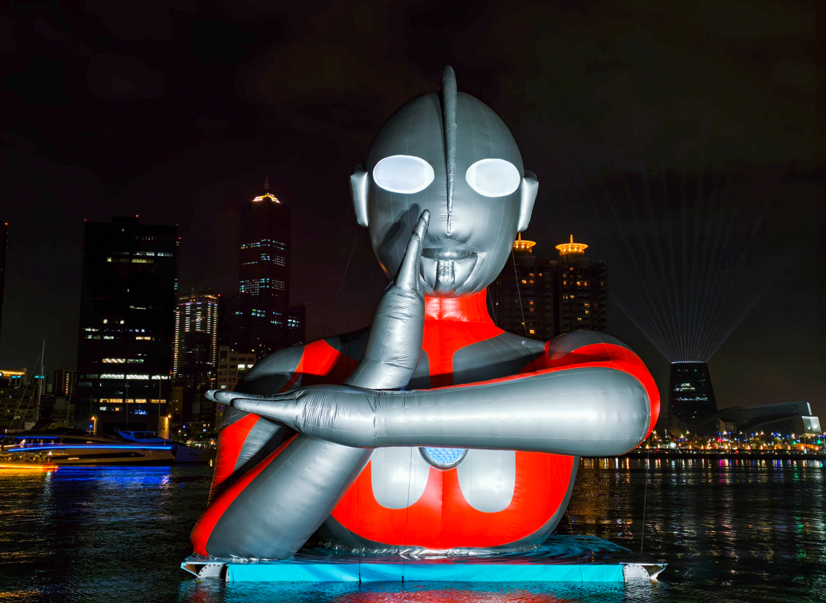 海陸超巨大「超人力霸王」降落!2026高雄冬日遊樂園嗨翻天~ @美食好芃友（芃芃）