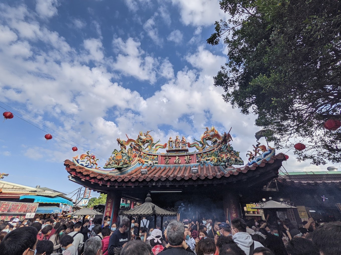 [南投]竹香園甕缸雞-南投紫南宮最紅甕仔雞!全台首創手剝甕缸雞~金黃脆皮x超嫩雞肉 @美食好芃友（芃芃）