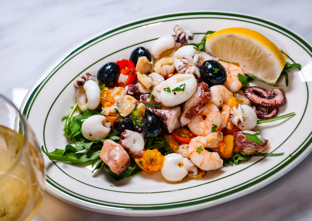 [高雄]巴索托拿坡里披薩-世界冠軍披薩職人全新高雄拿坡里披薩店!正統窯烤拿坡里披薩每種口味都好吃! @美食好芃友（芃芃）