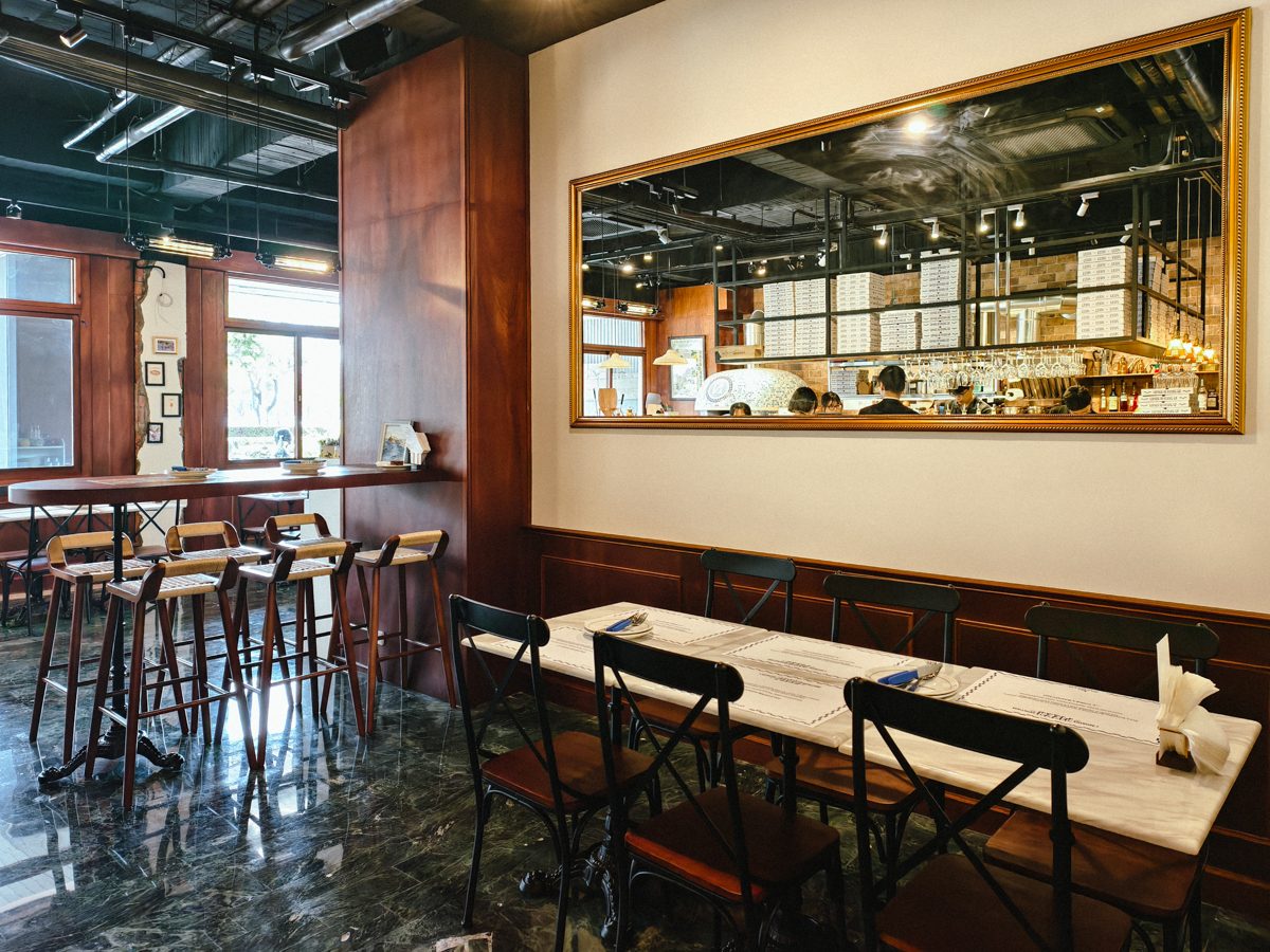 [高雄]巴索托拿坡里披薩-世界冠軍披薩職人全新高雄拿坡里披薩店!正統窯烤拿坡里披薩每種口味都好吃! @美食好芃友（芃芃）