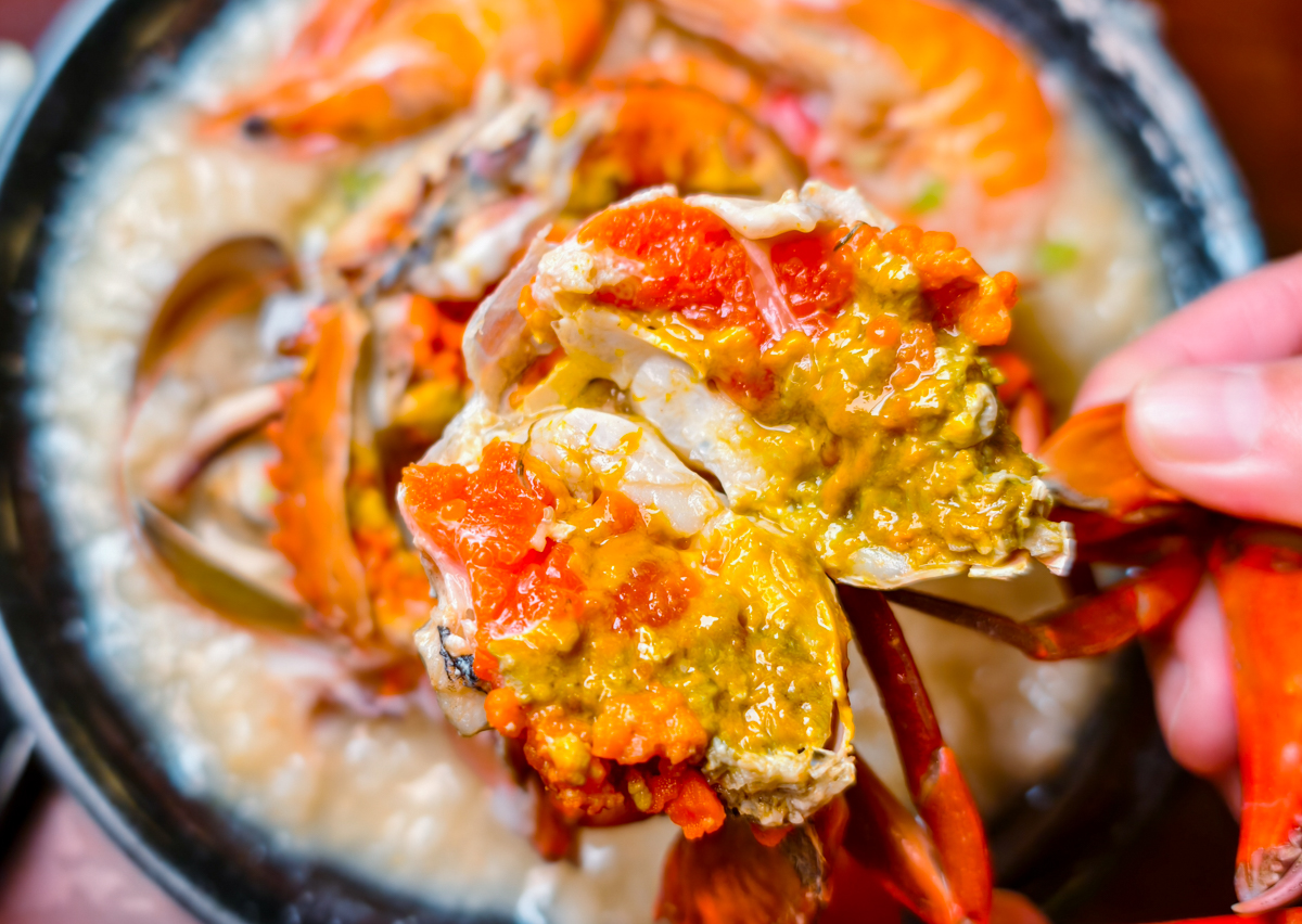 [高雄]鮮記螃蟹海產粥-最高CP值高雄螃蟹粥!滿滿蟹黃活體紅蟳粥500多元就能吃到~ @美食好芃友（芃芃）