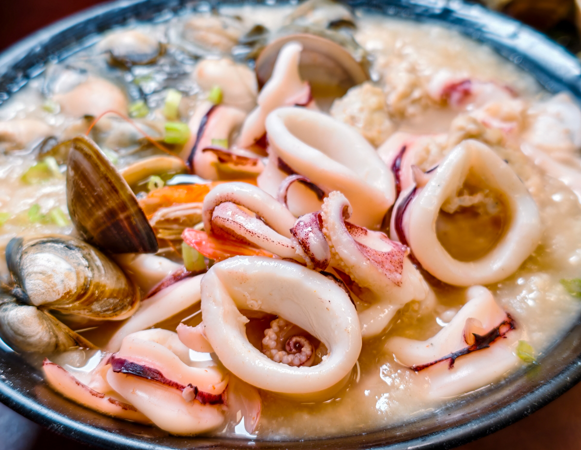 [高雄]鮮記螃蟹海產粥-最高CP值高雄螃蟹粥!滿滿蟹黃活體紅蟳粥500多元就能吃到~ @美食好芃友（芃芃）