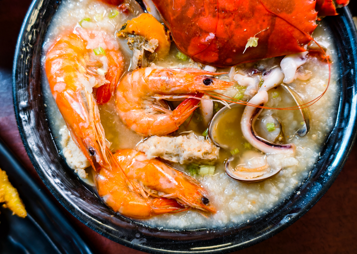 [高雄]鮮記螃蟹海產粥-最高CP值高雄螃蟹粥!滿滿蟹黃活體紅蟳粥500多元就能吃到~ @美食好芃友（芃芃）