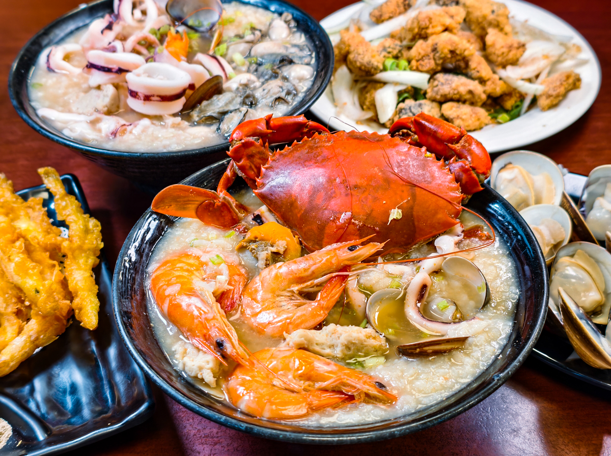 [高雄]鮮記螃蟹海產粥-最高CP值高雄螃蟹粥!滿滿蟹黃活體紅蟳粥500多元就能吃到~ @美食好芃友（芃芃）