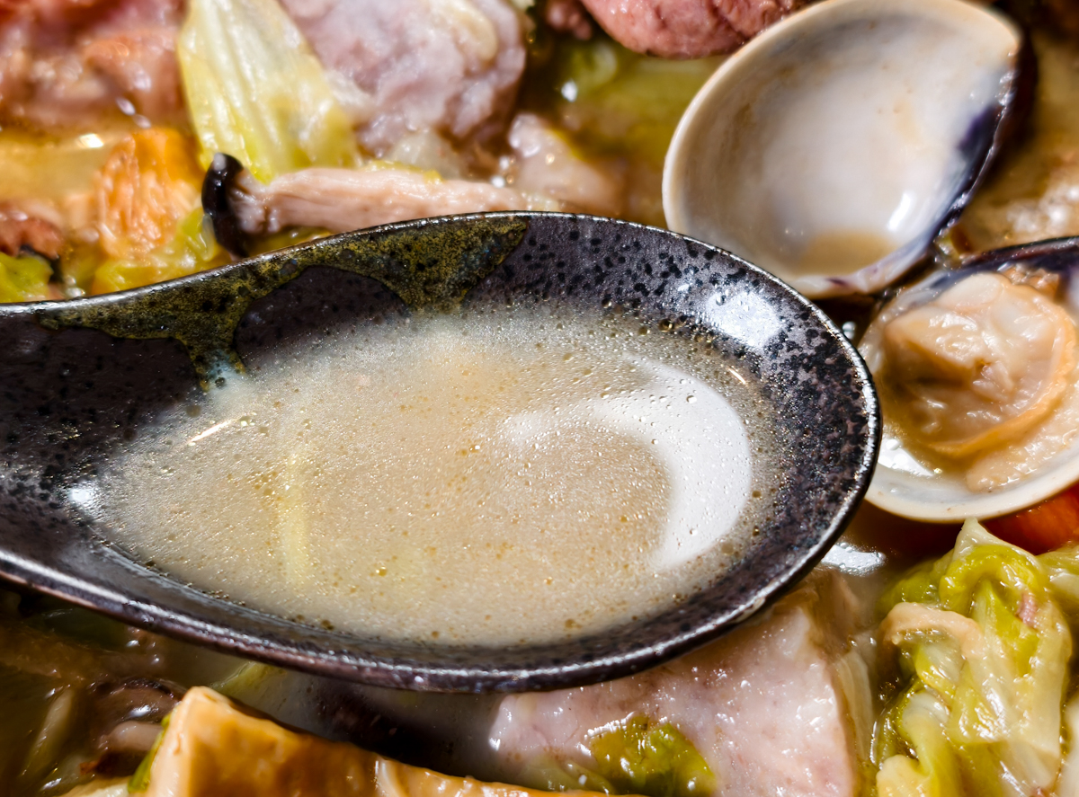 [高雄]方寸之間-新堀江世外桃源禪意空間!懷石風精緻日式定食~薑汁鴨、烤鯖魚定食必點! @美食好芃友（芃芃）