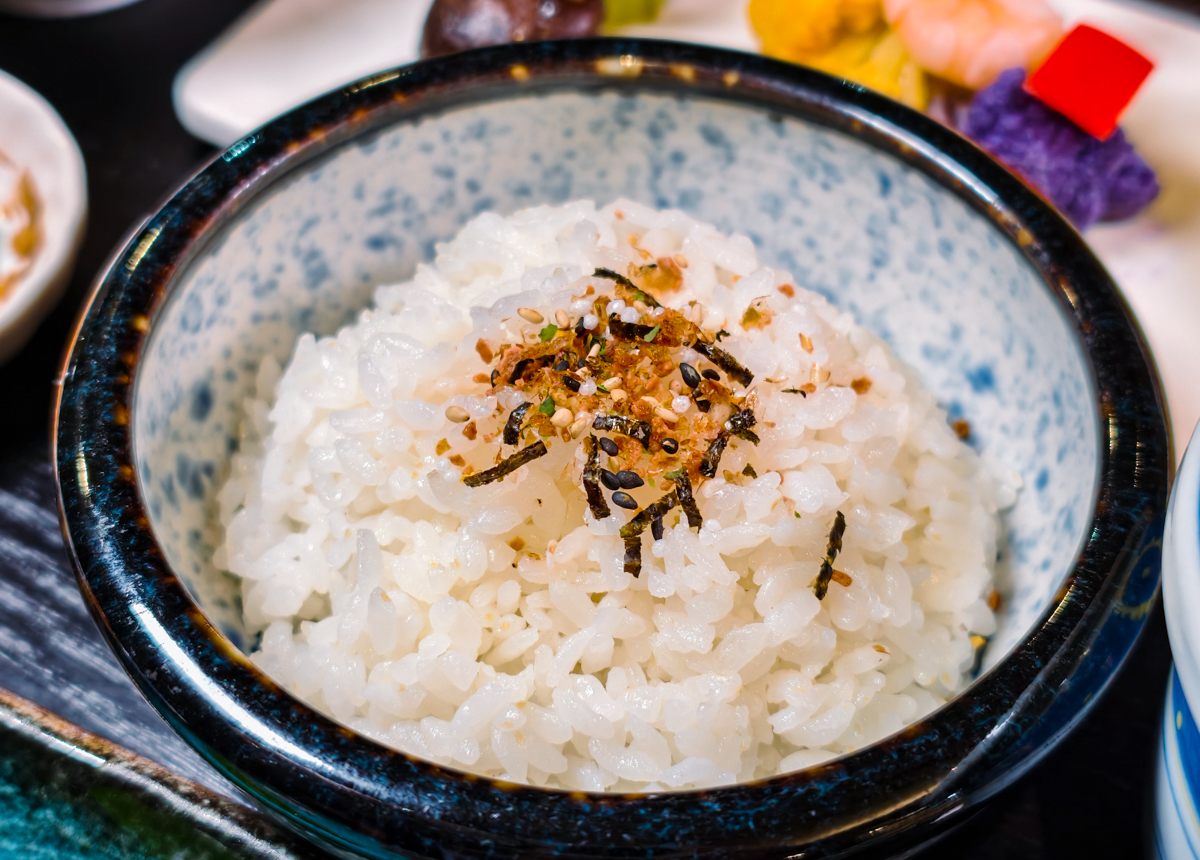 [高雄]方寸之間-新堀江世外桃源禪意空間!懷石風精緻日式定食~薑汁鴨、烤鯖魚定食必點! @美食好芃友（芃芃）