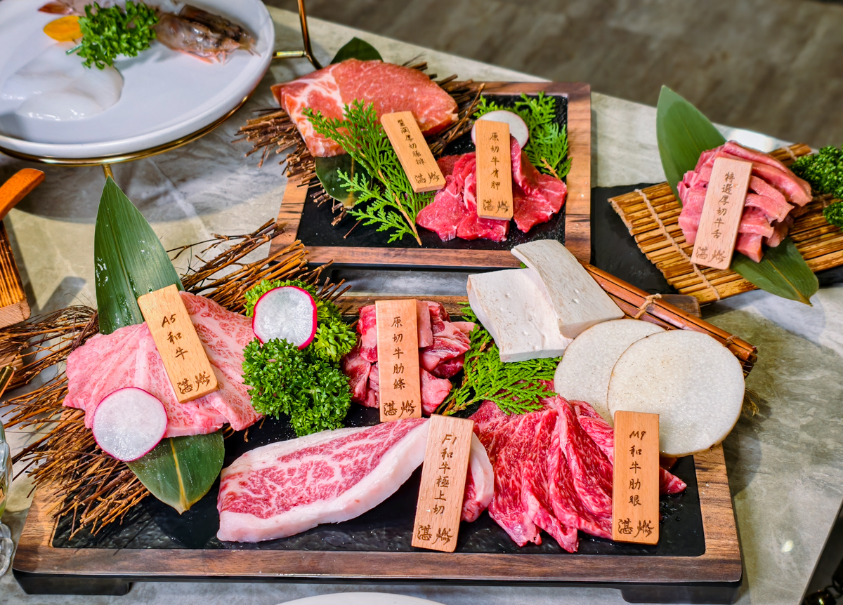 [高雄美食]湛燃燒肉-高雄火車站前人氣高雄燒肉店!超值吃和牛2588雙饗和牛豚肉雙人餐 @美食好芃友（芃芃）