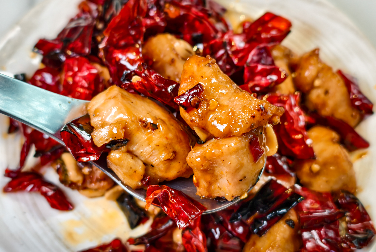 [高雄]來呷飯川食堂裕誠店-平價美味百元高雄川菜!超驚豔魚香茄子茄子粉絲煲、毛家燒肉 @美食好芃友（芃芃）