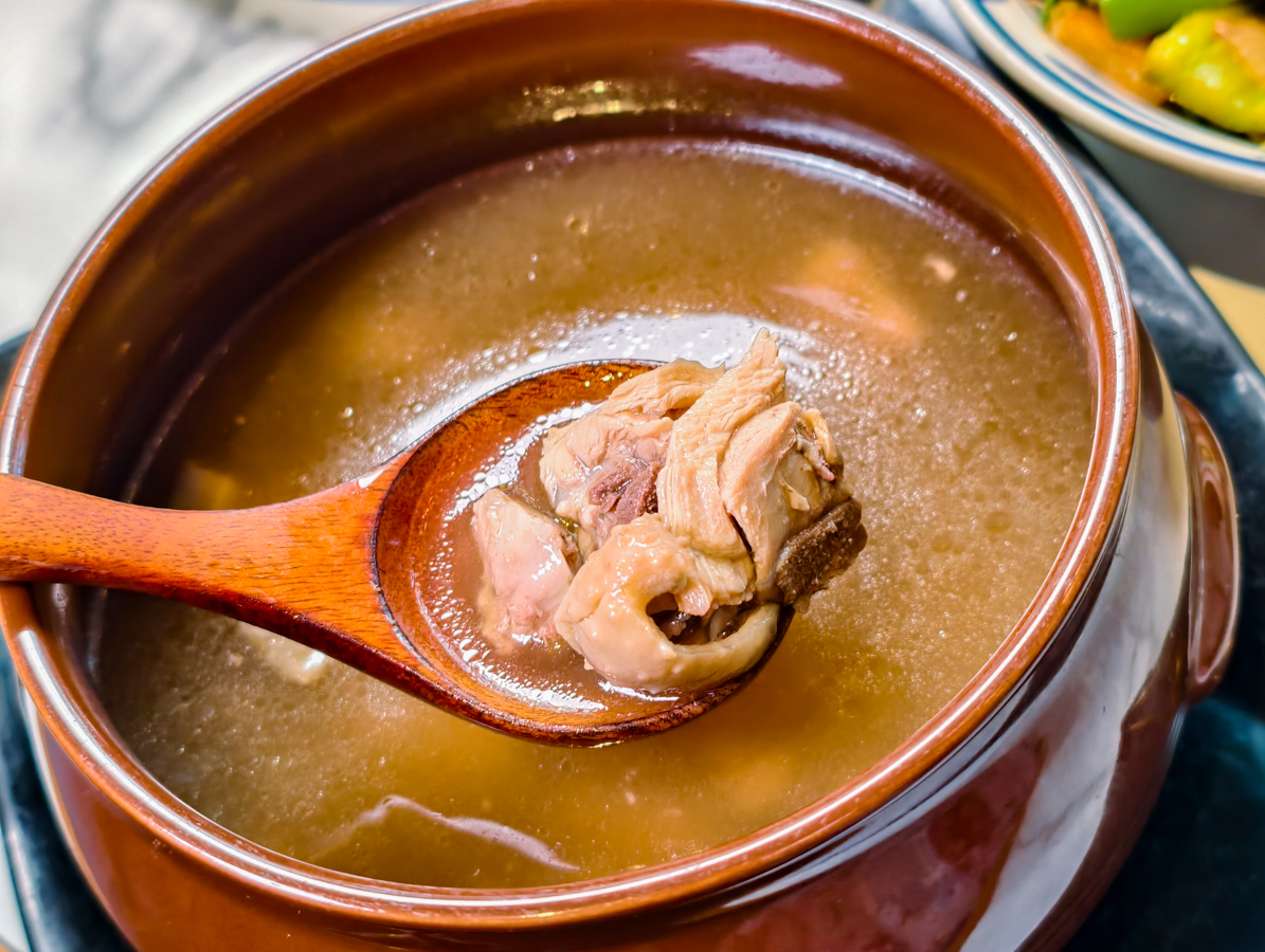 [高雄]來呷飯川食堂裕誠店-平價美味百元高雄川菜!超驚豔魚香茄子茄子粉絲煲、毛家燒肉 @美食好芃友（芃芃）