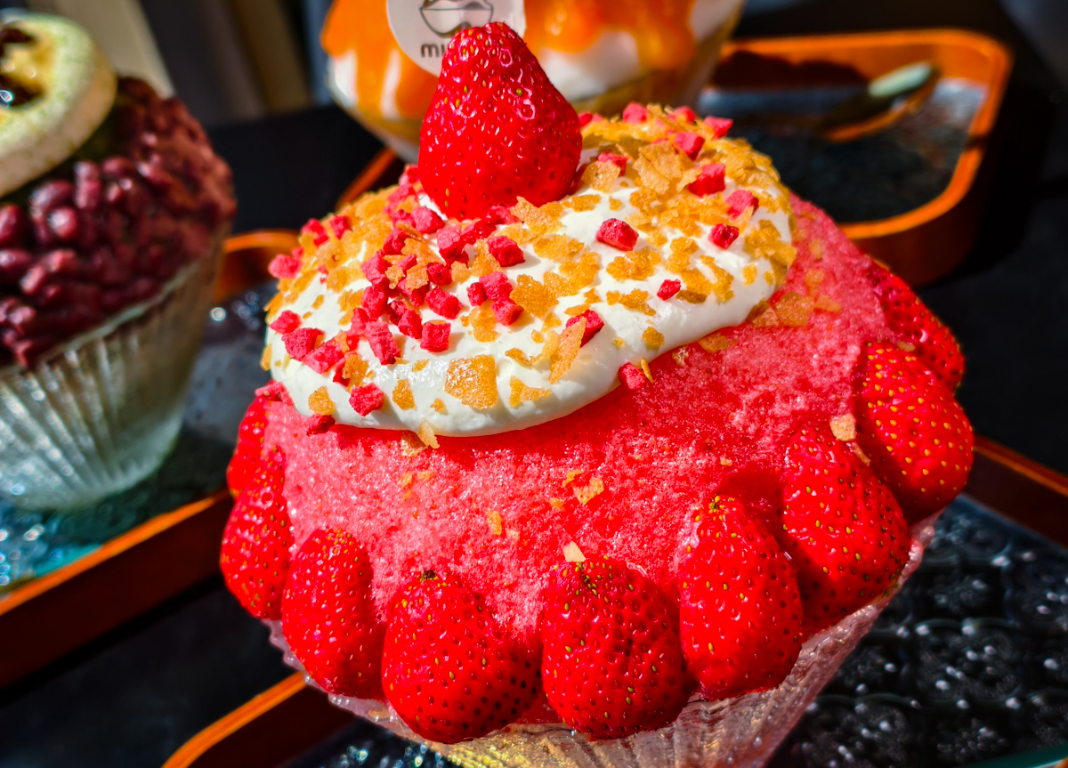 [墾丁美食]MIU MIU日式刨冰-爆紅巷弄隱藏版療癒擼貓恆春冰店!又美又好吃的日式刨冰x可愛店貓 @美食好芃友（芃芃）