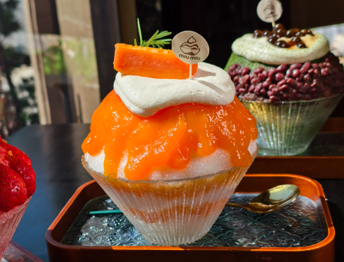 [墾丁美食]MIU MIU日式刨冰-爆紅巷弄隱藏版療癒擼貓恆春冰店!又美又好吃的日式刨冰x可愛店貓 @美食好芃友（芃芃）