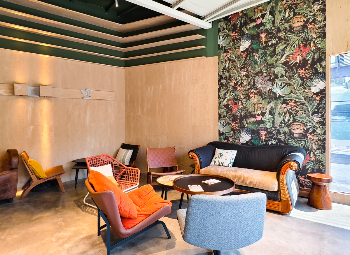 [墾丁美食]MIU MIU日式刨冰-爆紅巷弄隱藏版療癒擼貓恆春冰店!又美又好吃的日式刨冰x可愛店貓 @美食好芃友（芃芃）