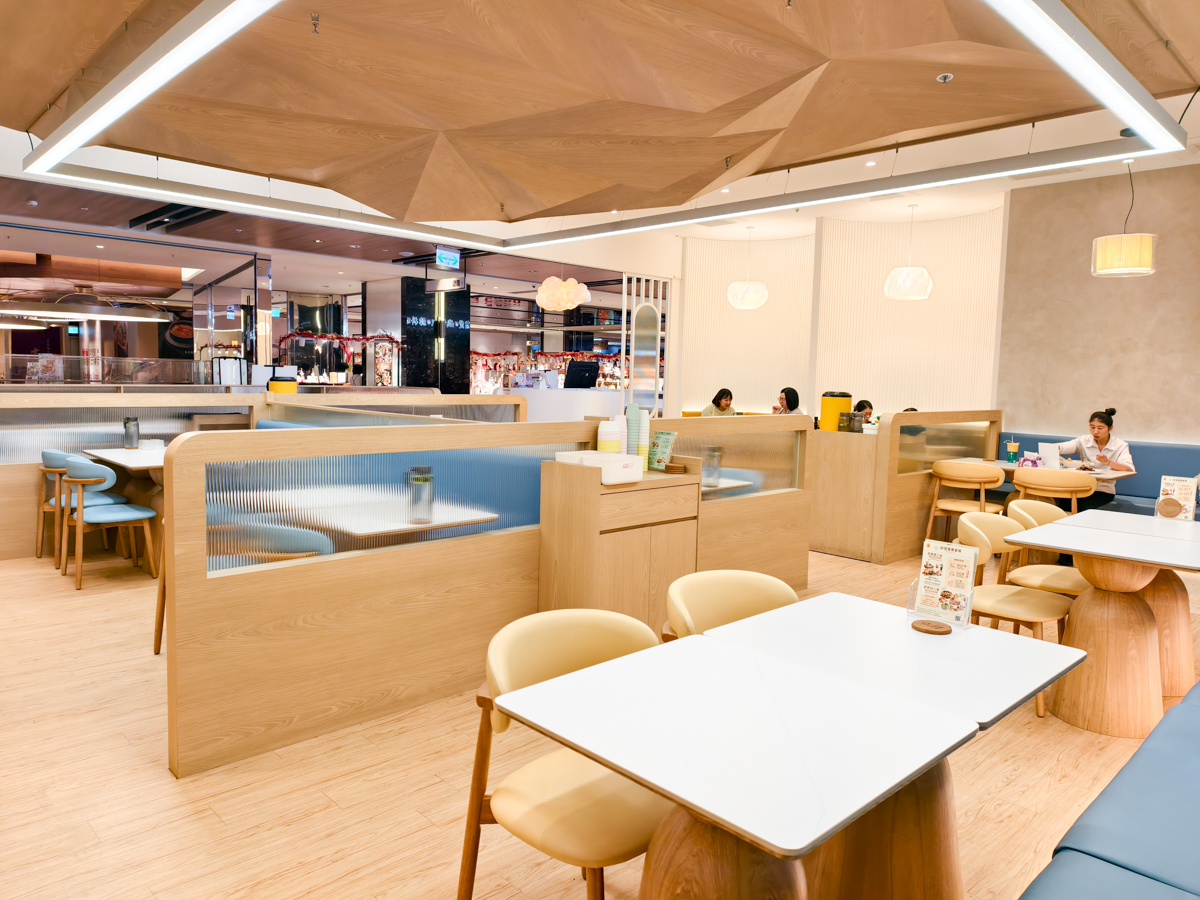 [高雄]Mochi Mochi鬆餅屋高雄義享店-藏在甜點店的超強極上釜飯!儀式感滿滿的日式釜飯x雙色起司瀑布漢堡 @美食好芃友（芃芃）