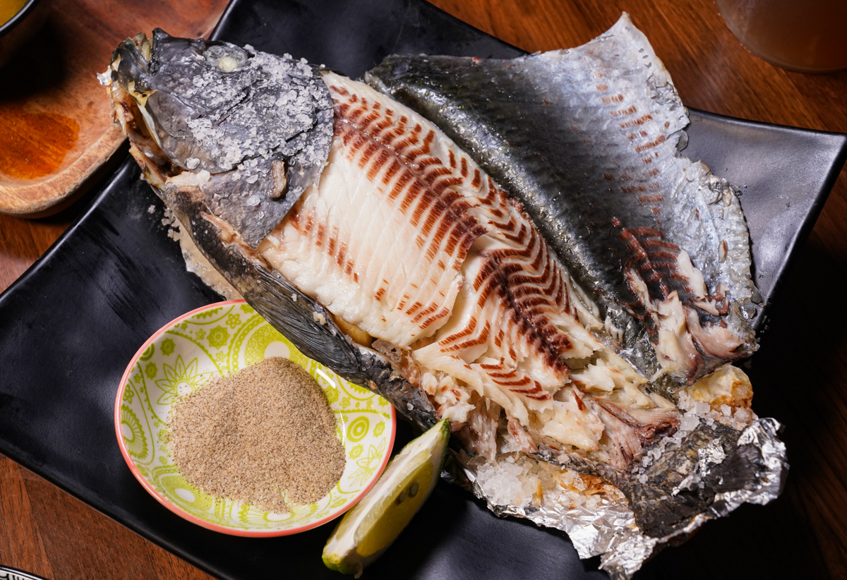 [高雄]文茶園-市區也能吃桶仔雞熱炒泡茶~超高C/P值鳳山聚餐好去處~蒜味桶仔雞、蒜味蛤蜊雞湯必點 @美食好芃友（芃芃）