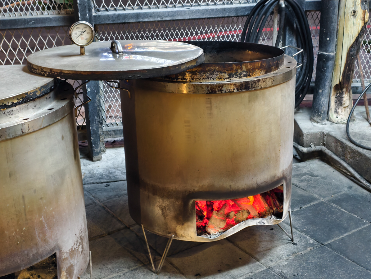[高雄]文茶園-市區也能吃桶仔雞熱炒泡茶~超高C/P值鳳山聚餐好去處~蒜味桶仔雞、蒜味蛤蜊雞湯必點 @美食好芃友（芃芃）