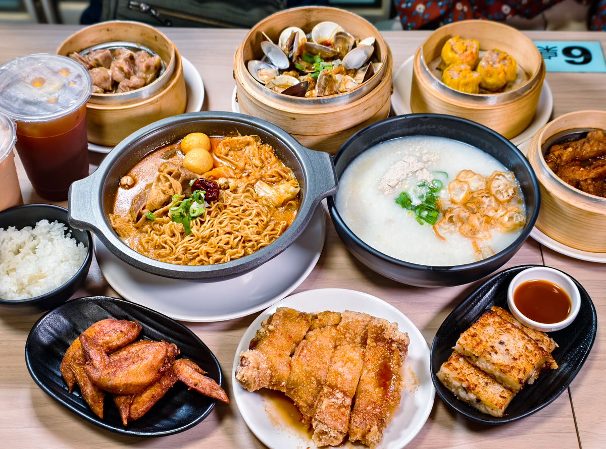 [山形景點]鶴岡加茂水族館-全世界最大水母水族館~必打卡夢幻水母玻璃牆 @美食好芃友（芃芃）