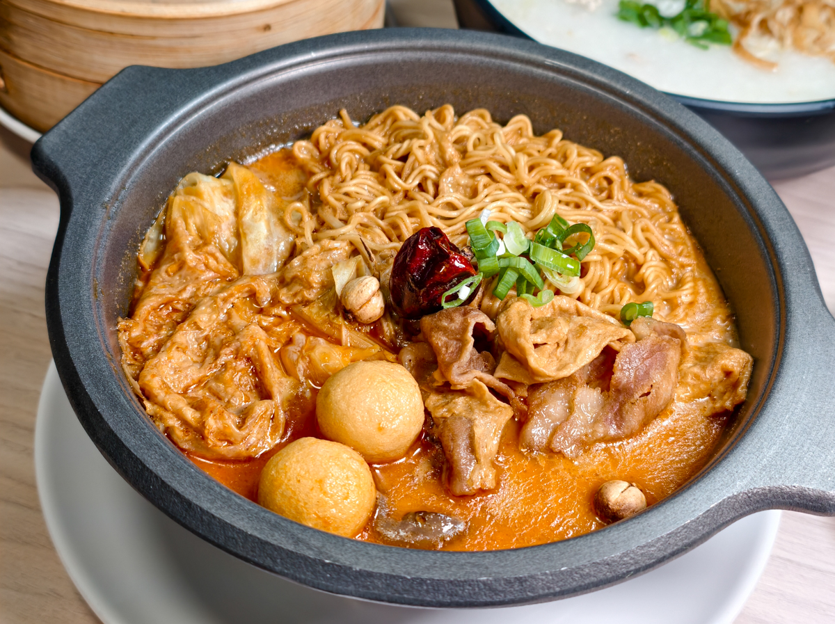 [高雄]午胡港式點心-藏在忠孝夜市的高雄港點生滾粥!午餐或晚餐都來個平價港味 @美食好芃友（芃芃）