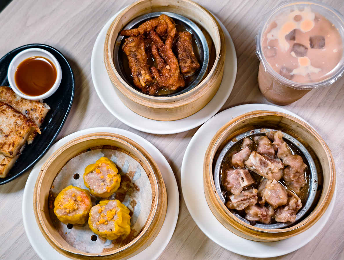 [高雄]午胡港式點心-藏在忠孝夜市的高雄港點生滾粥!午餐或晚餐都來個平價港味 @美食好芃友（芃芃）