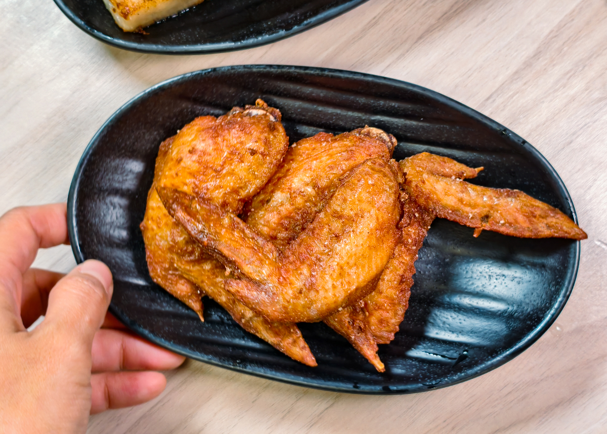 [高雄]午胡港式點心-藏在忠孝夜市的高雄港點生滾粥!午餐或晚餐都來個平價港味 @美食好芃友（芃芃）