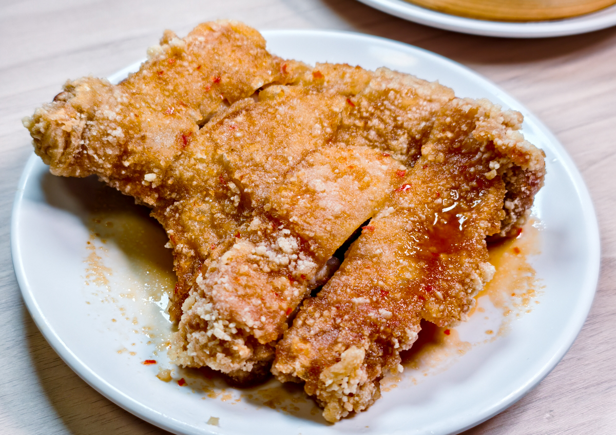 [高雄]午胡港式點心-藏在忠孝夜市的高雄港點生滾粥!午餐或晚餐都來個平價港味 @美食好芃友（芃芃）